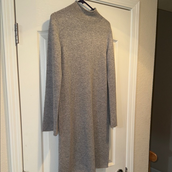 Philosophy Heather Gray Long Sleeve Dress - Picture 7 of 8